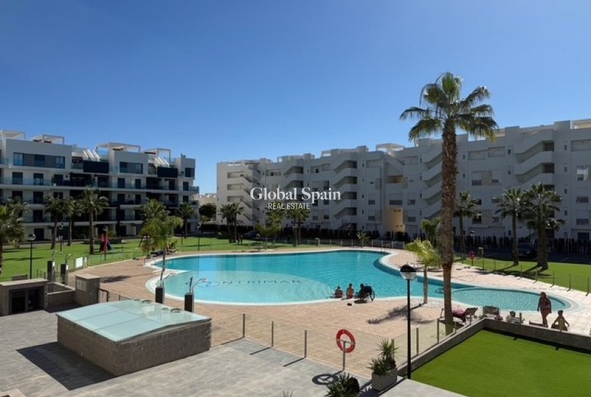 Wederverkoop - APPARTEMENT -
GUARDAMAR DEL SEGURA - Costa Blanca