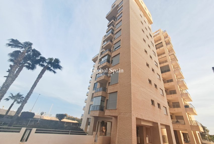 Wederverkoop - APPARTEMENT -
GUARDAMAR DEL SEGURA - Costa Blanca