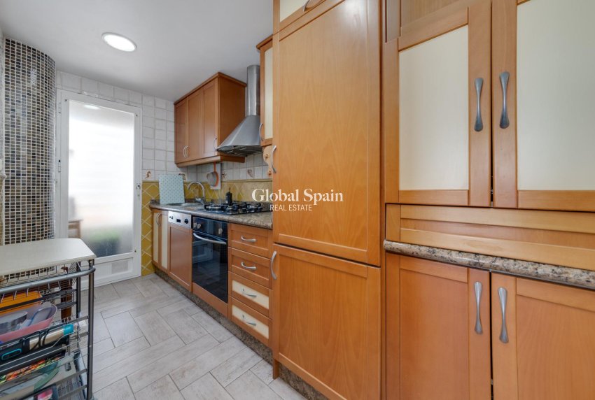 Wederverkoop - APPARTEMENT -
GUARDAMAR DEL SEGURA - Costa Blanca