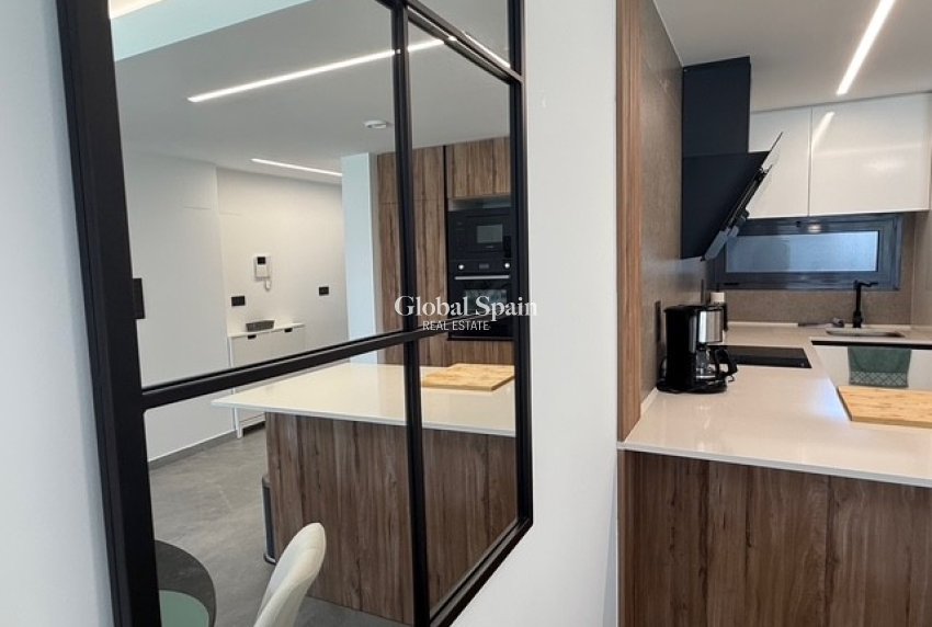 Wederverkoop - APPARTEMENT -
GUARDAMAR DEL SEGURA - Costa Blanca