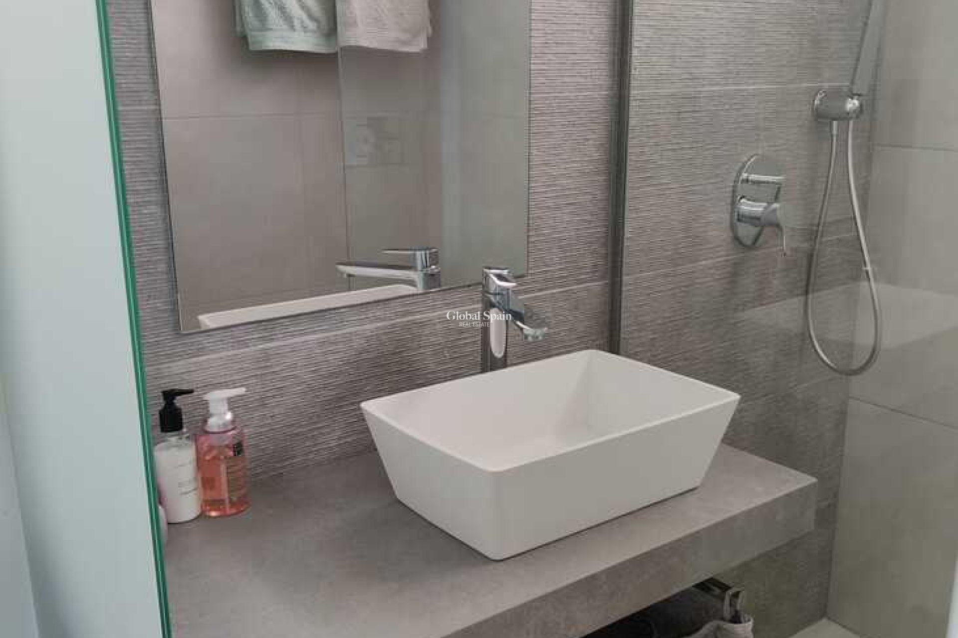 Wederverkoop - APPARTEMENT -
GUARDAMAR DEL SEGURA - Costa Blanca