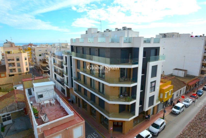 Wederverkoop - APPARTEMENT -
GUARDAMAR DEL SEGURA - Costa Blanca