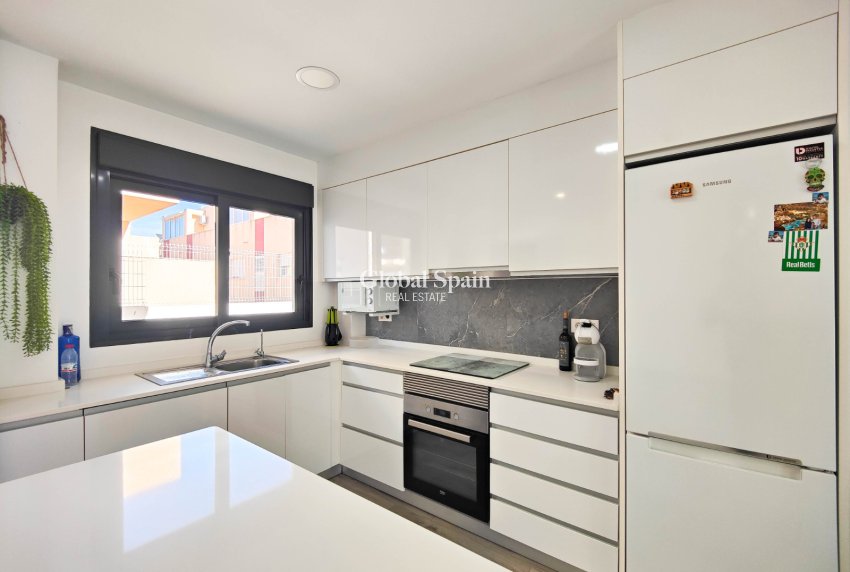 Wederverkoop - APPARTEMENT -
GUARDAMAR DEL SEGURA - Costa Blanca