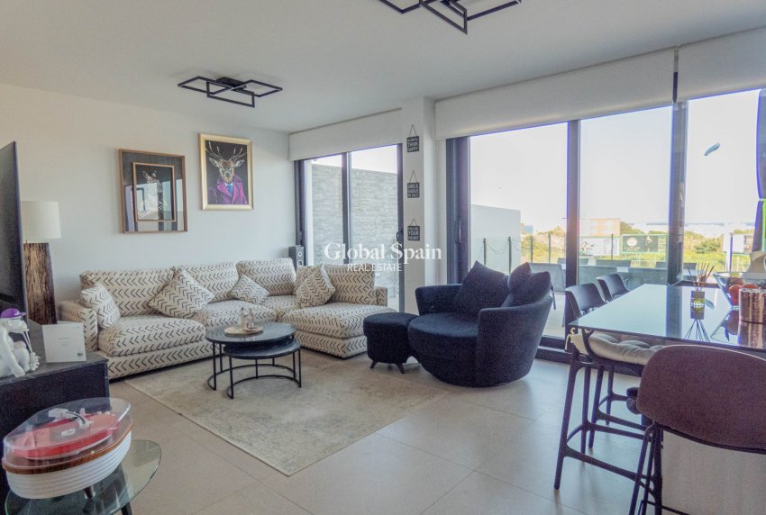 Wederverkoop - APPARTEMENT -
GUARDAMAR DEL SEGURA - Costa Blanca