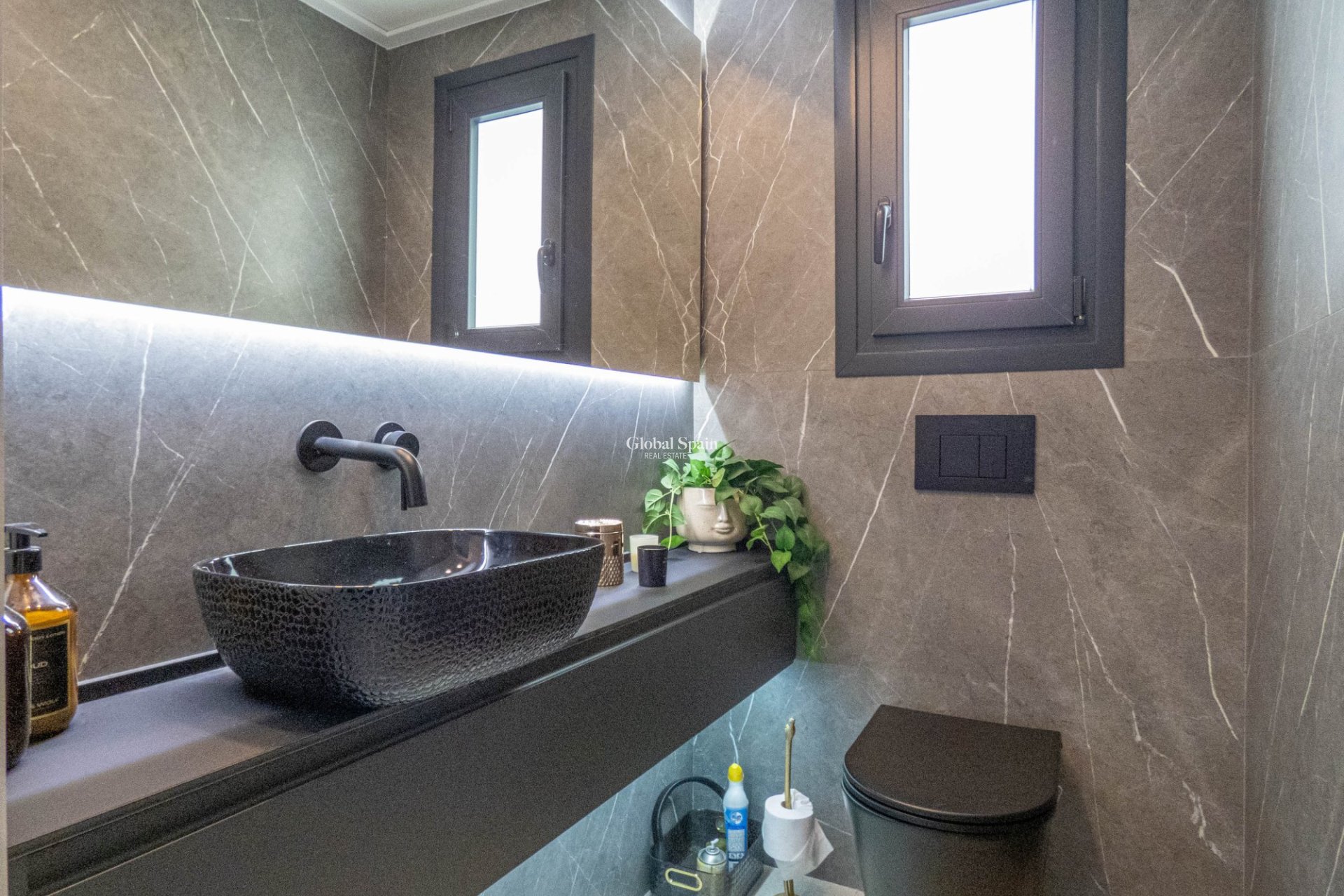 Wederverkoop - APPARTEMENT -
GUARDAMAR DEL SEGURA - Costa Blanca