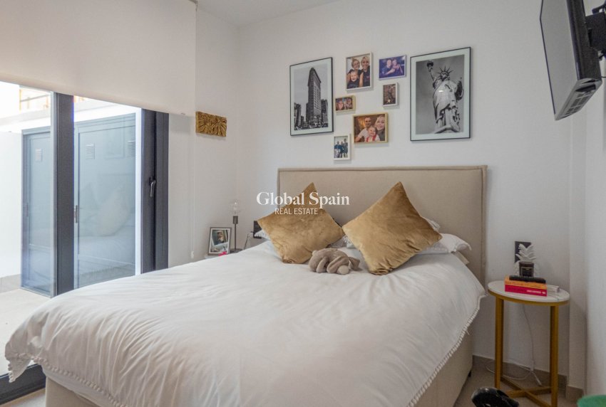 Wederverkoop - APPARTEMENT -
GUARDAMAR DEL SEGURA - Costa Blanca