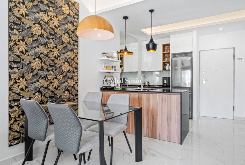 Wederverkoop - APPARTEMENT -
GUARDAMAR DEL SEGURA - Costa Blanca