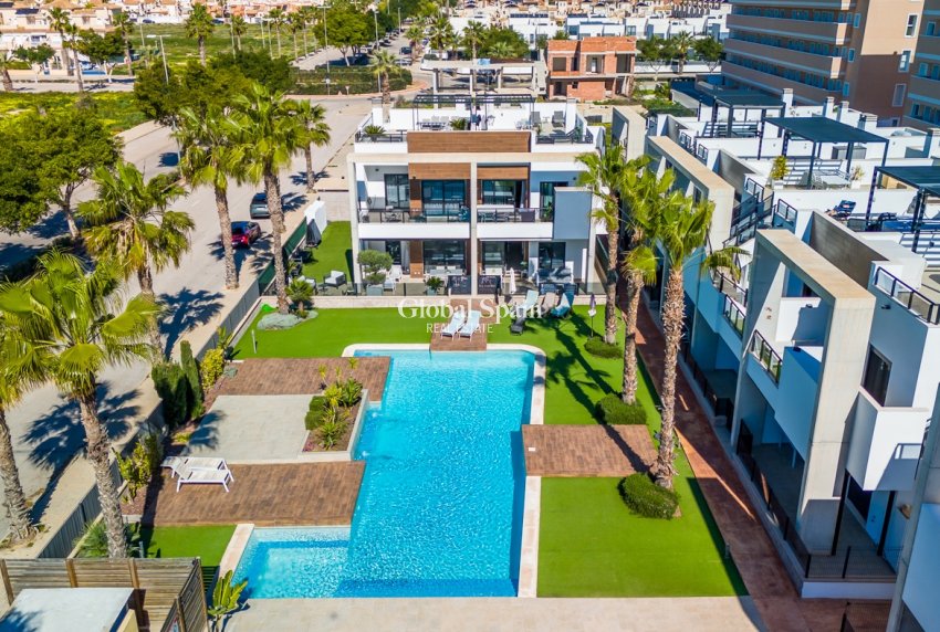 Wederverkoop - APPARTEMENT -
GUARDAMAR DEL SEGURA - Costa Blanca