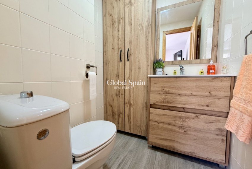 Wederverkoop - APPARTEMENT -
GUARDAMAR DEL SEGURA - Costa Blanca