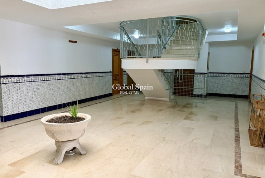 Wederverkoop - APPARTEMENT -
GUARDAMAR DEL SEGURA - Costa Blanca