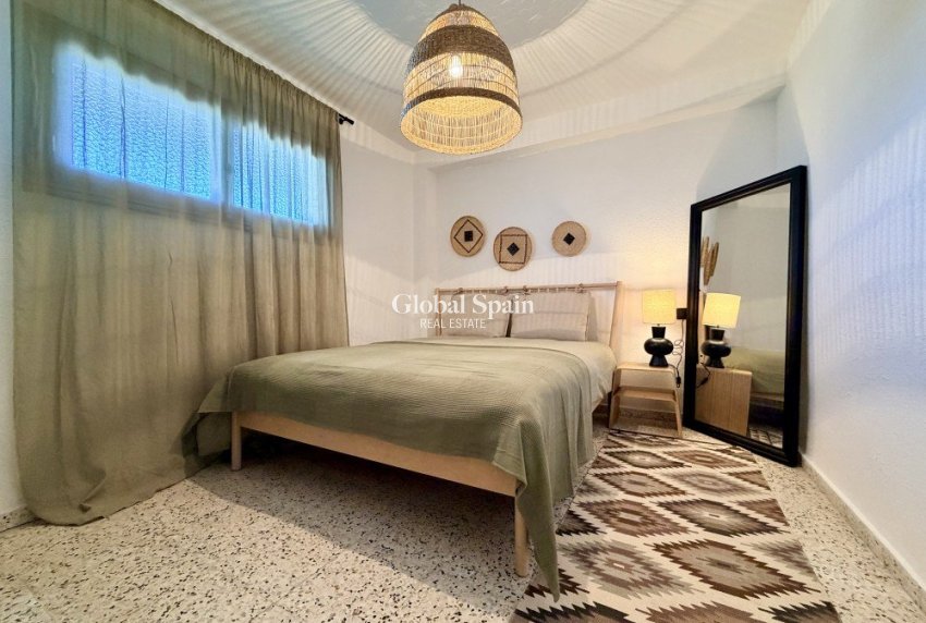 Wederverkoop - APPARTEMENT -
GUARDAMAR DEL SEGURA - Costa Blanca