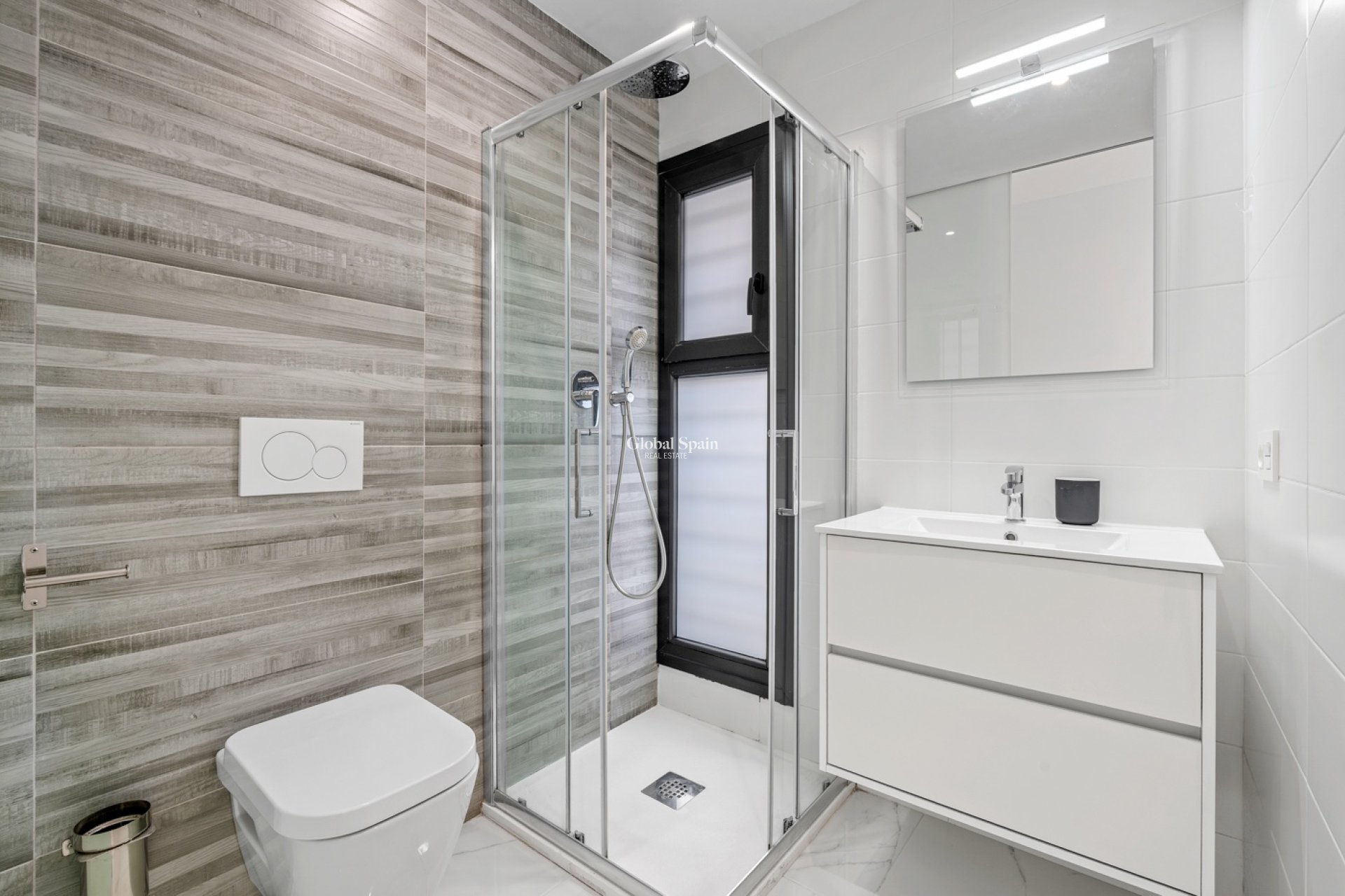 Wederverkoop - APPARTEMENT -
GUARDAMAR DEL SEGURA - Costa Blanca
