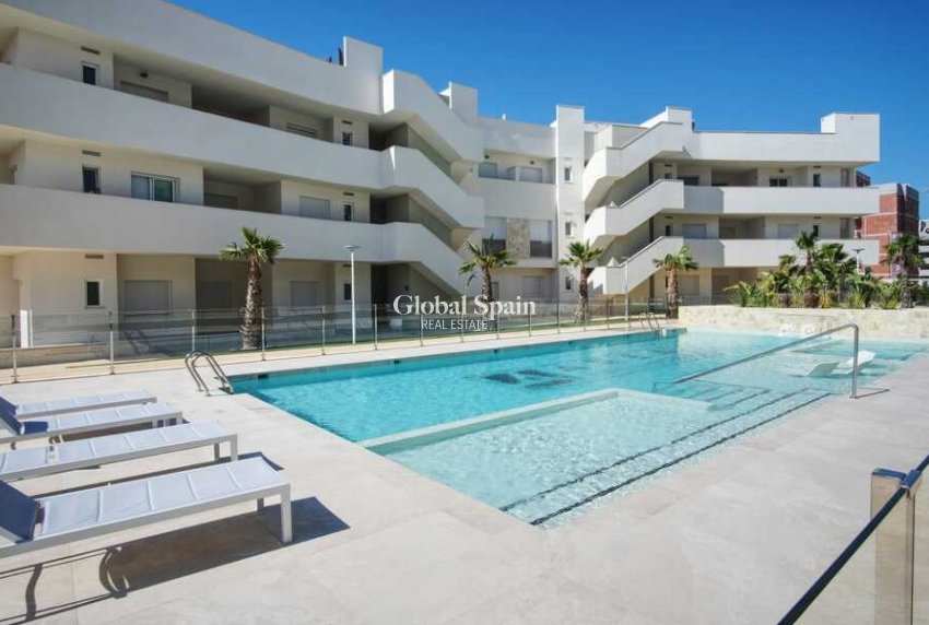 Wederverkoop - APPARTEMENT -
GUARDAMAR DEL SEGURA - Costa Blanca