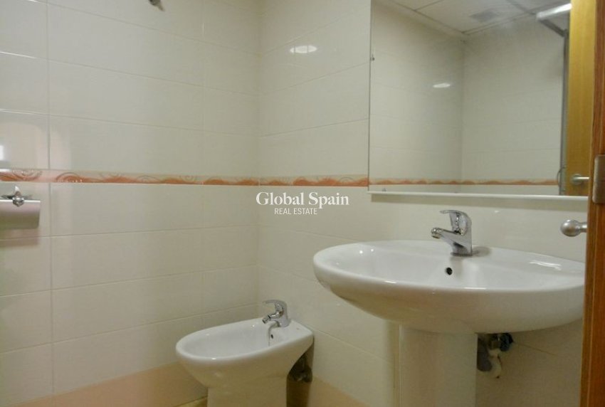 Wederverkoop - APPARTEMENT -
GUARDAMAR DEL SEGURA - Costa Blanca