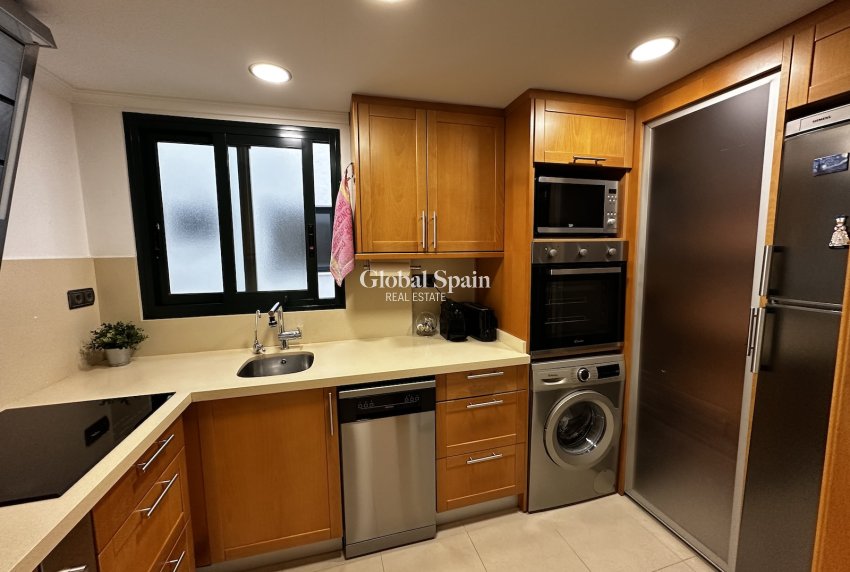 Wederverkoop - APPARTEMENT -
GUARDAMAR DEL SEGURA - Costa Blanca