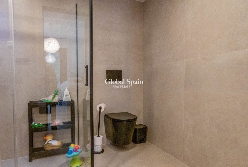 Wederverkoop - APPARTEMENT -
GUARDAMAR DEL SEGURA - Costa Blanca