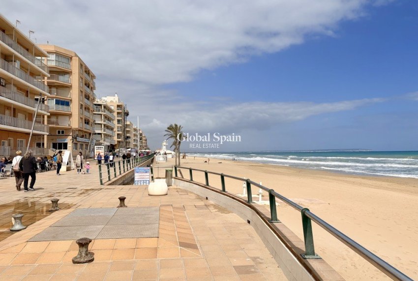 Wederverkoop - APPARTEMENT -
GUARDAMAR DEL SEGURA - Costa Blanca