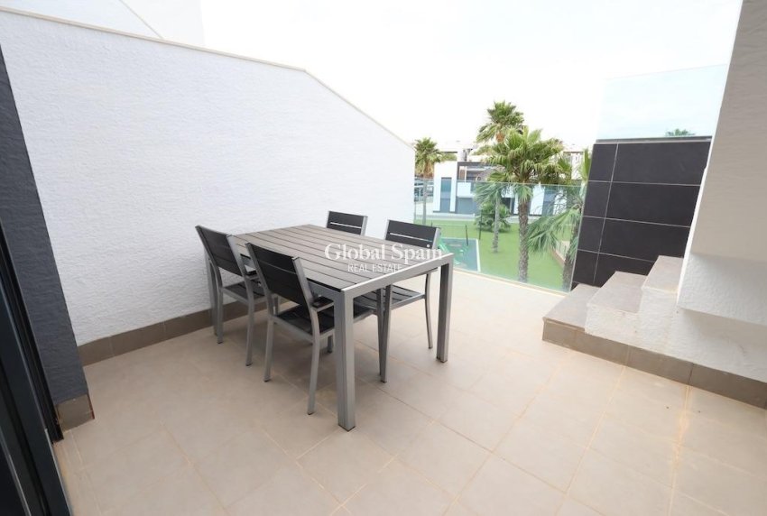 Wederverkoop - APPARTEMENT -
GUARDAMAR DEL SEGURA - Costa Blanca