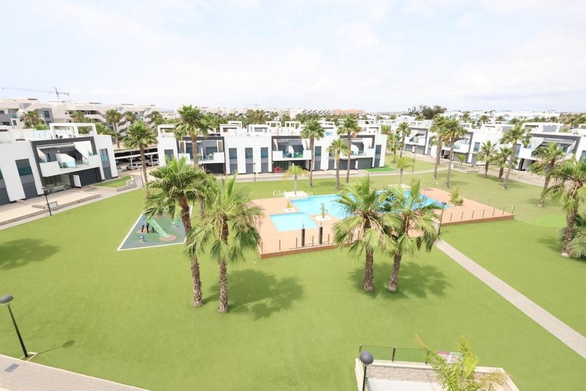 Wederverkoop - APPARTEMENT -
GUARDAMAR DEL SEGURA - Costa Blanca