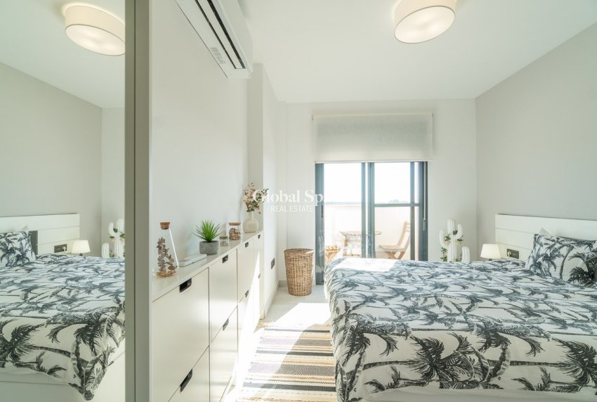 Wederverkoop - APPARTEMENT -
GUARDAMAR DEL SEGURA - Costa Blanca