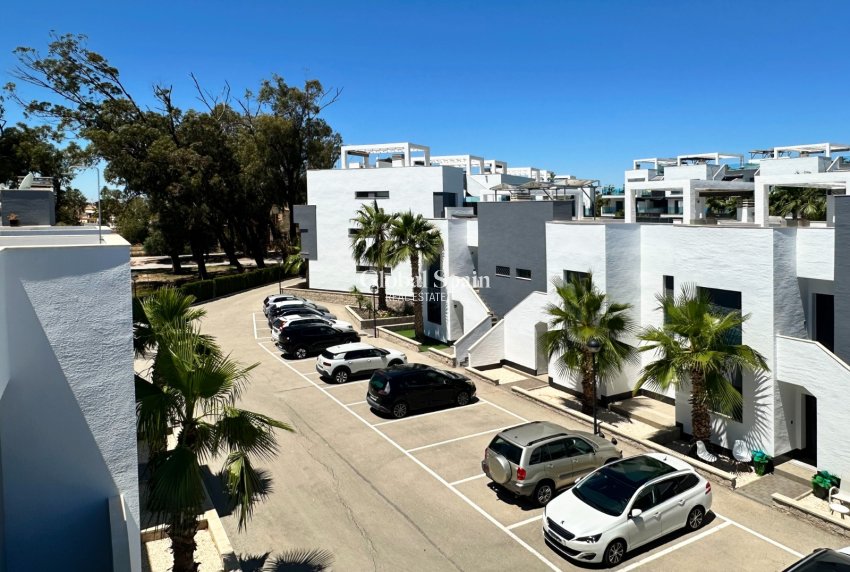 Wederverkoop - APPARTEMENT -
GUARDAMAR DEL SEGURA - Costa Blanca