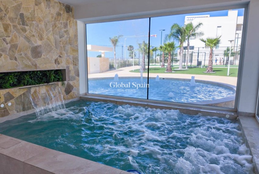 Wederverkoop - APPARTEMENT -
GUARDAMAR DEL SEGURA - Costa Blanca
