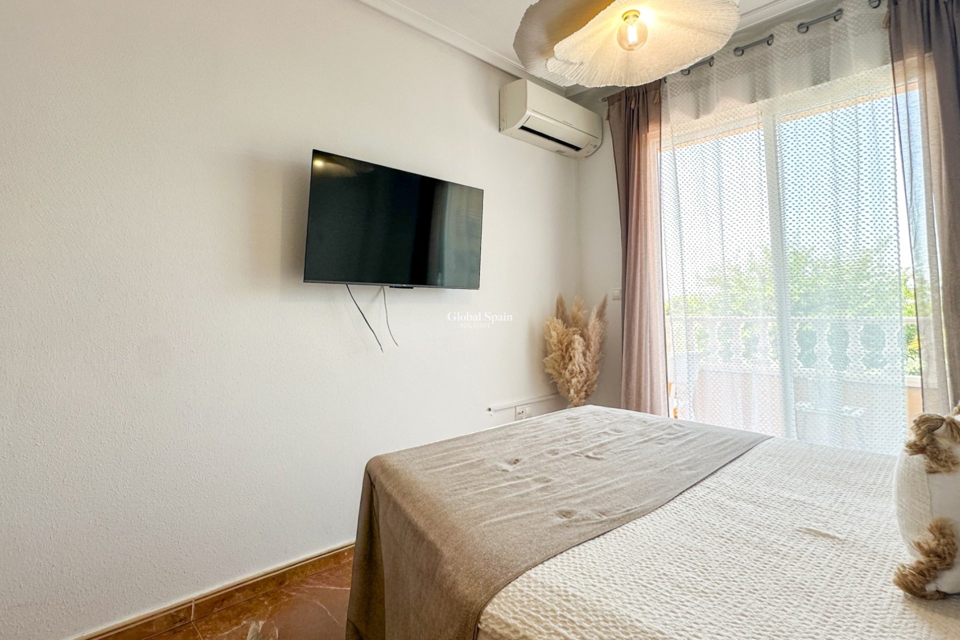 Wederverkoop - APPARTEMENT -
GUARDAMAR DEL SEGURA - Costa Blanca