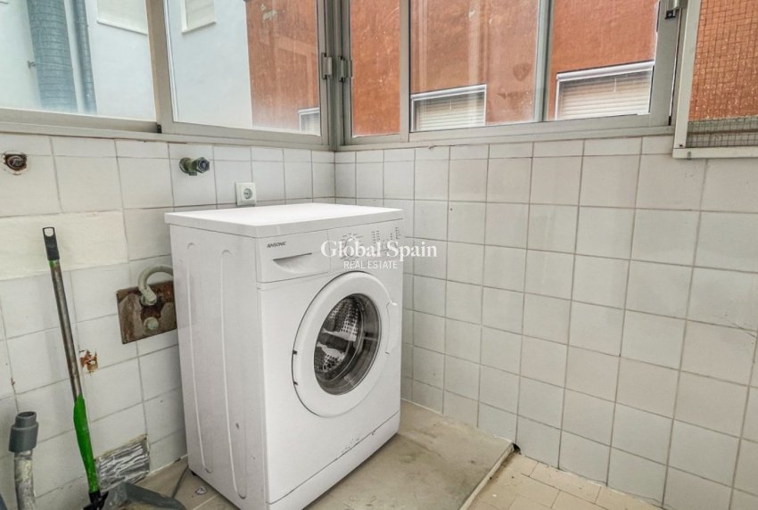 Wederverkoop - APPARTEMENT -
GUARDAMAR DEL SEGURA - Costa Blanca