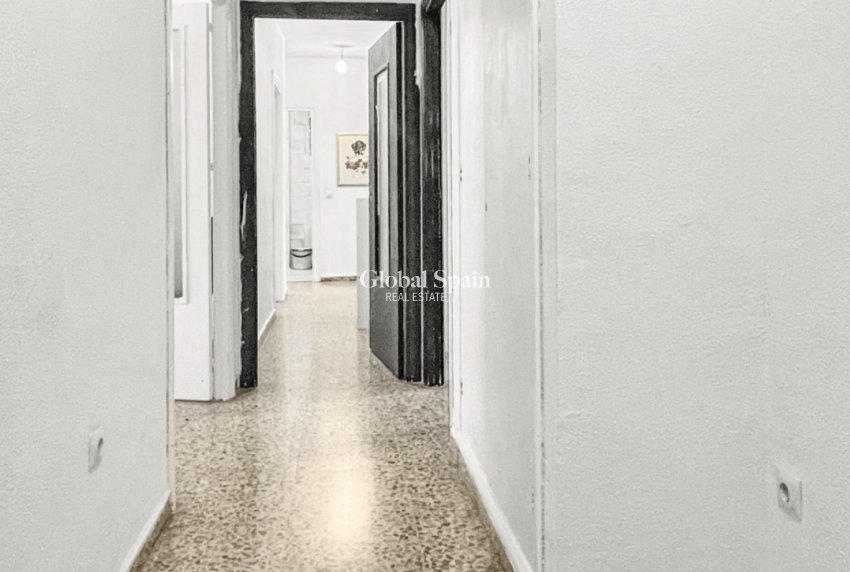 Wederverkoop - APPARTEMENT -
GUARDAMAR DEL SEGURA - Costa Blanca