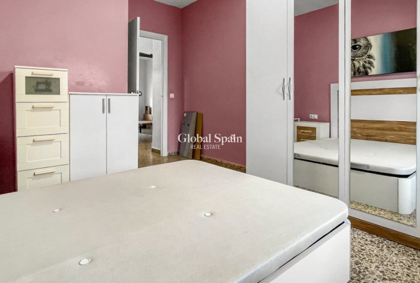 Wederverkoop - APPARTEMENT -
GUARDAMAR DEL SEGURA - Costa Blanca