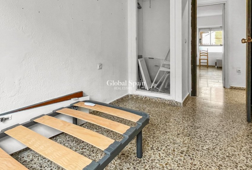 Wederverkoop - APPARTEMENT -
GUARDAMAR DEL SEGURA - Costa Blanca