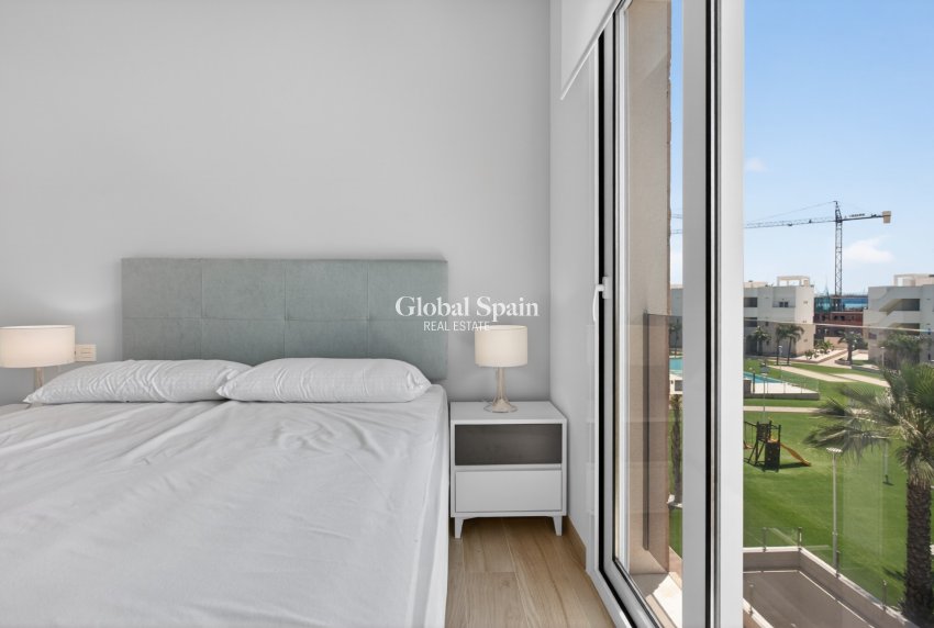 Wederverkoop - APPARTEMENT -
GUARDAMAR DEL SEGURA - Costa Blanca