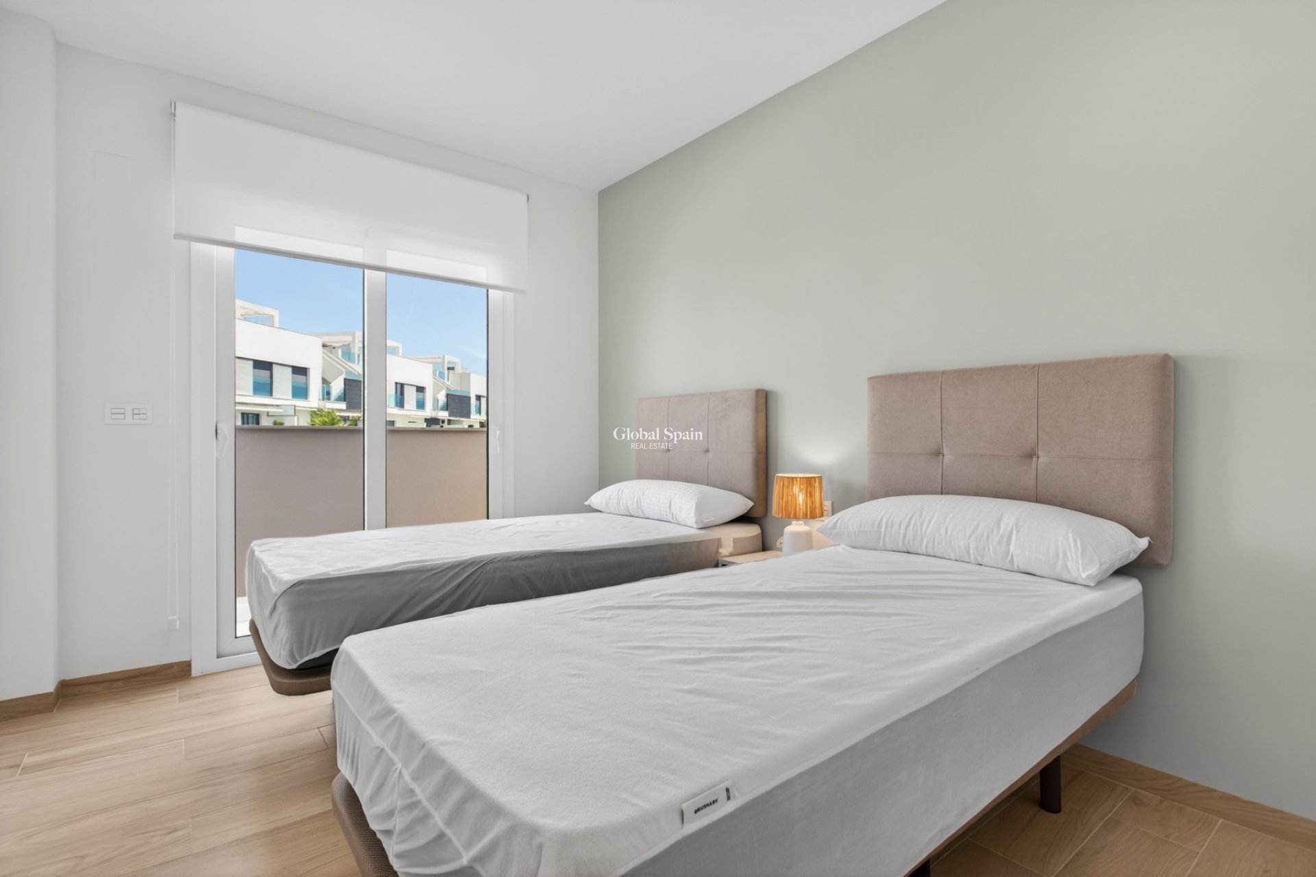 Wederverkoop - APPARTEMENT -
GUARDAMAR DEL SEGURA - Costa Blanca