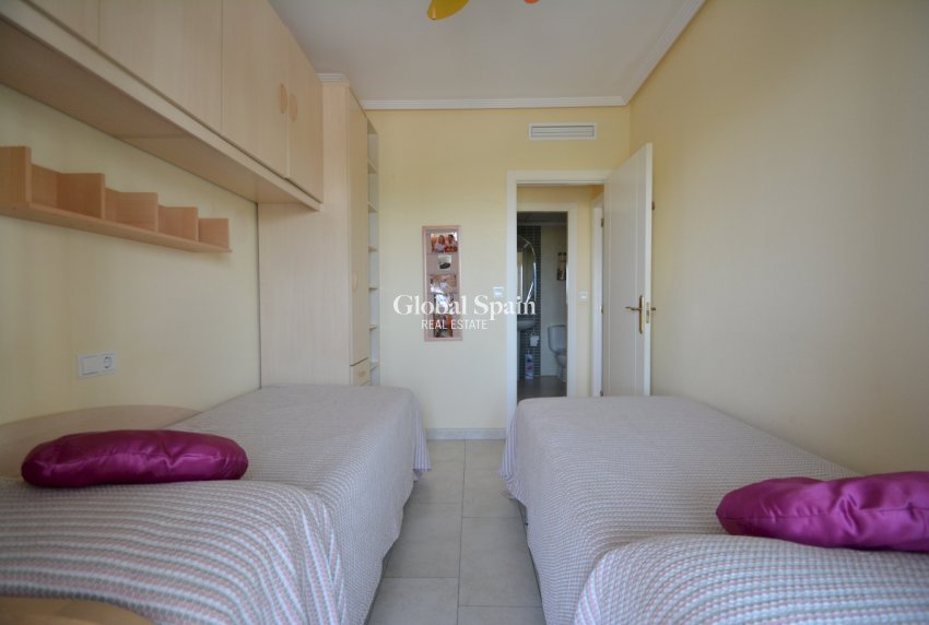 Wederverkoop - APPARTEMENT -
GUARDAMAR DEL SEGURA - Costa Blanca