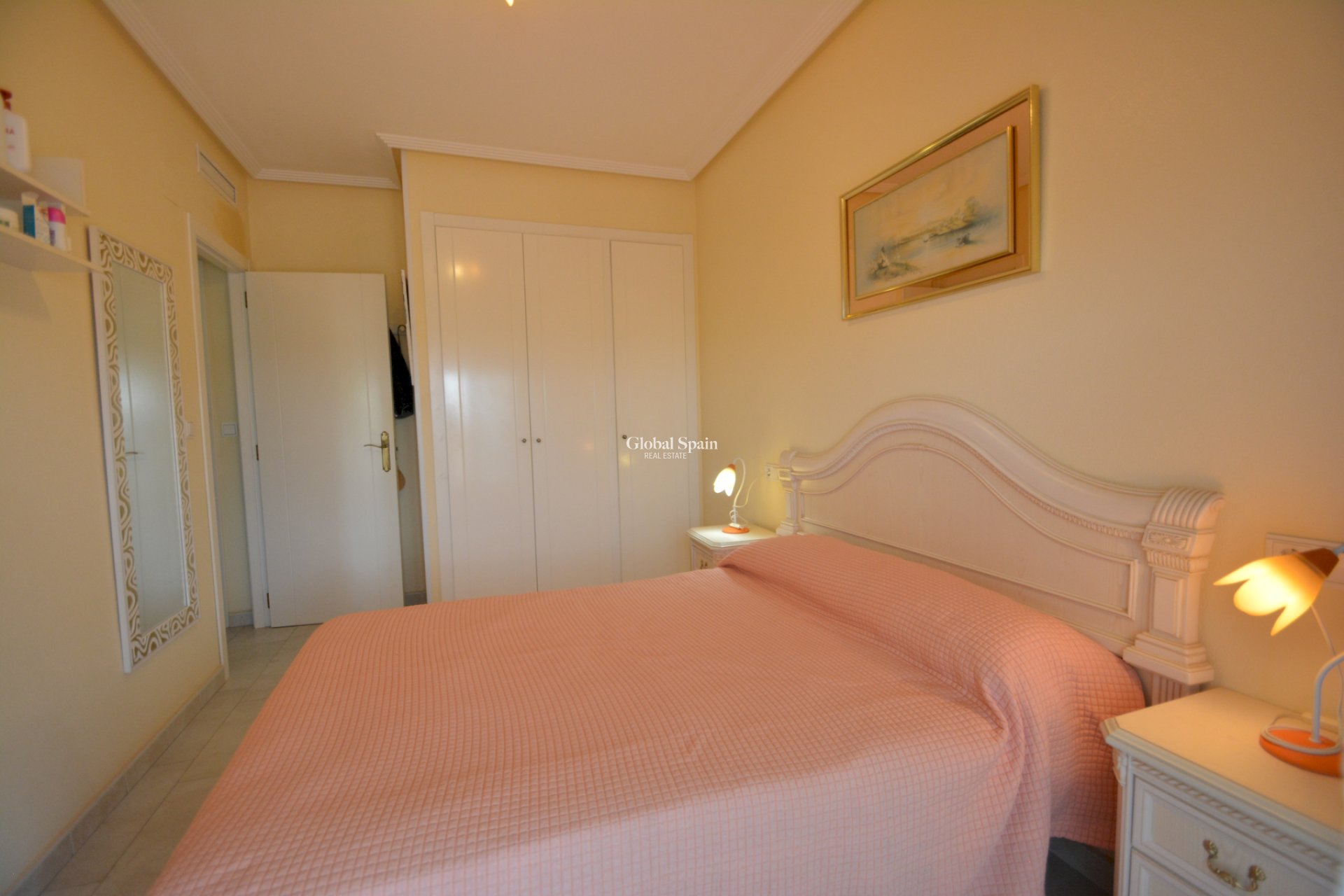 Wederverkoop - APPARTEMENT -
GUARDAMAR DEL SEGURA - Costa Blanca
