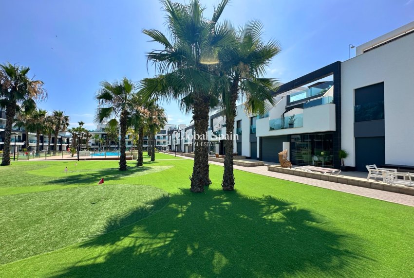 Wederverkoop - APPARTEMENT -
GUARDAMAR DEL SEGURA - Costa Blanca