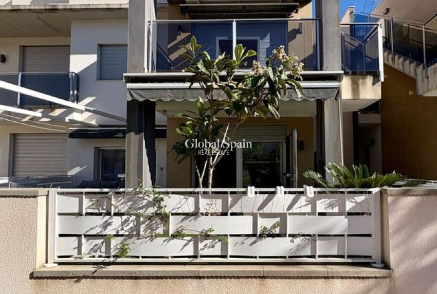 Wederverkoop - APPARTEMENT -
GUARDAMAR DEL SEGURA - Costa Blanca