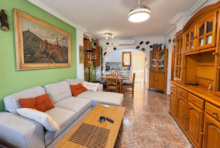 Wederverkoop - APPARTEMENT -
GUARDAMAR DEL SEGURA - El moncayo