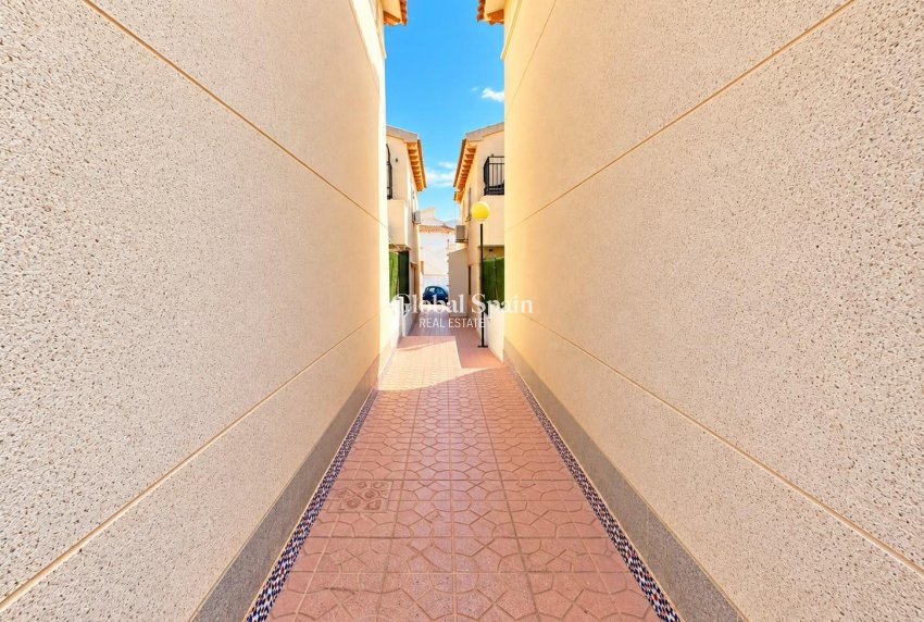 Wederverkoop - APPARTEMENT -
GUARDAMAR DEL SEGURA - El moncayo