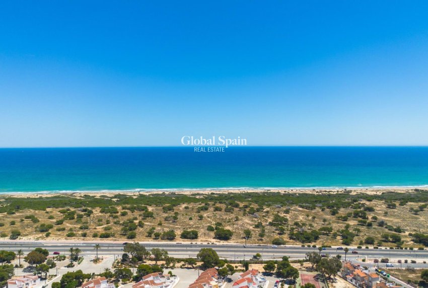 Wederverkoop - APPARTEMENT -
GUARDAMAR DEL SEGURA - El moncayo