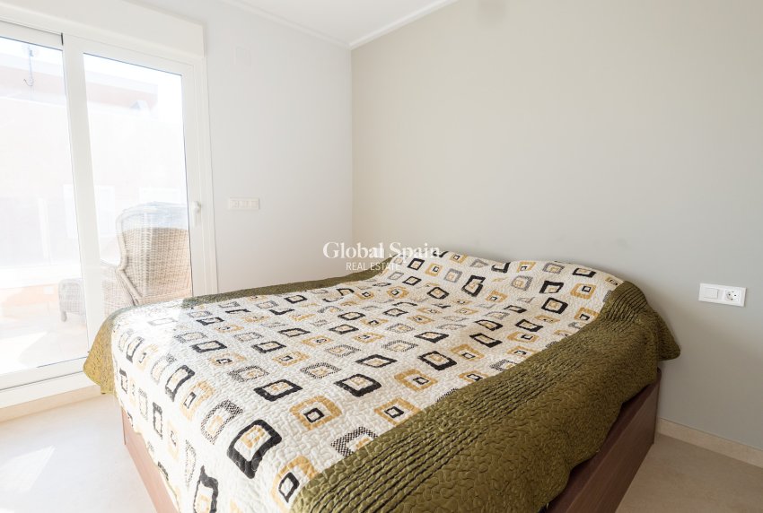 Wederverkoop - APPARTEMENT -
GUARDAMAR DEL SEGURA - El Raso