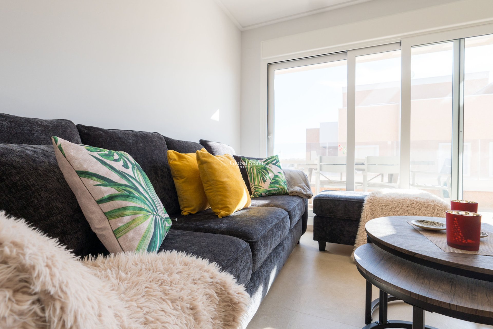 Wederverkoop - APPARTEMENT -
GUARDAMAR DEL SEGURA - El Raso