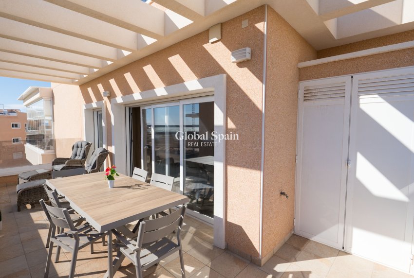 Wederverkoop - APPARTEMENT -
GUARDAMAR DEL SEGURA - El Raso