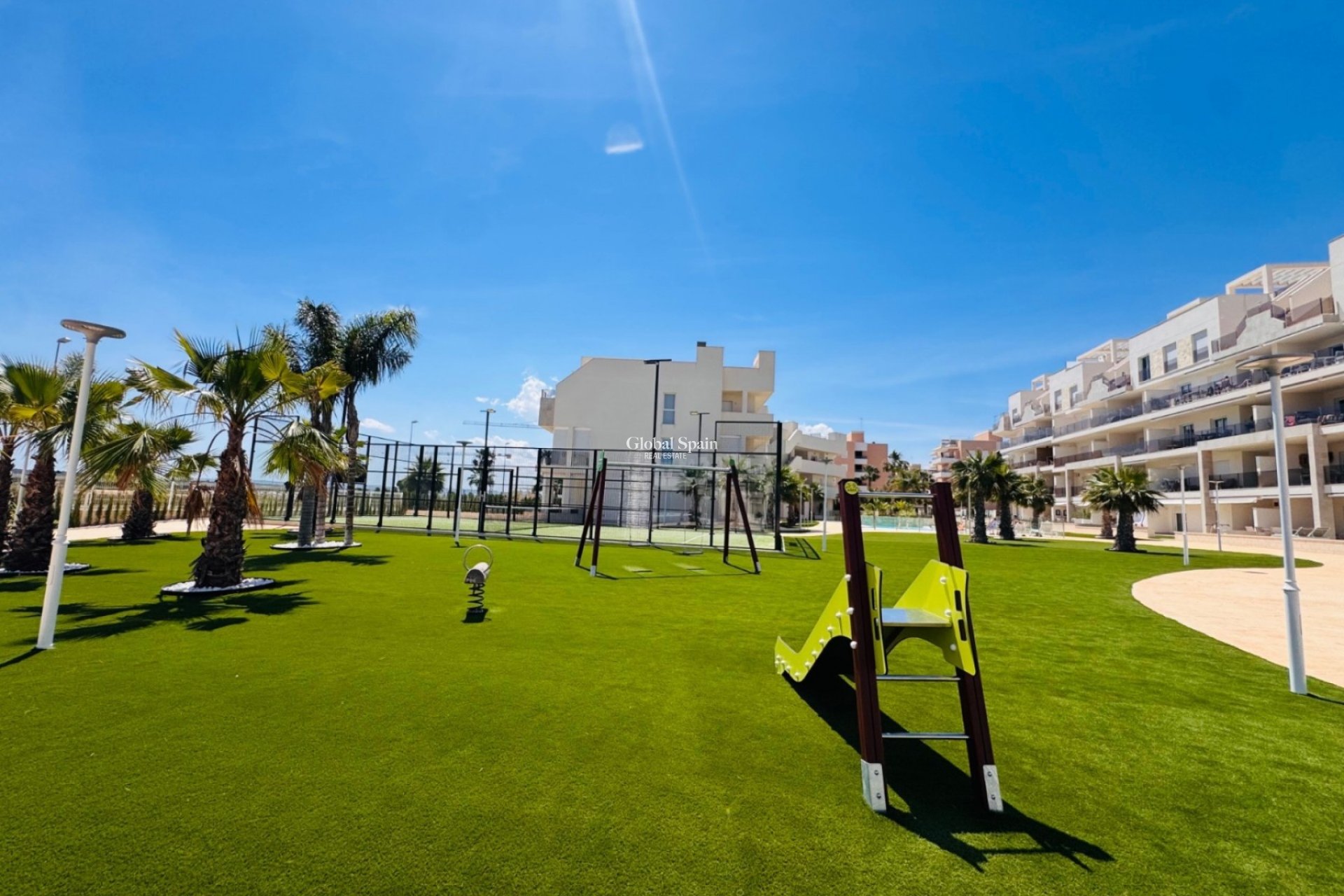 Wederverkoop - APPARTEMENT -
Guardamar del Segura - El Raso