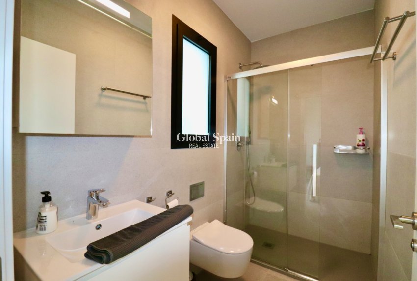 Wederverkoop - Appartement -
GUARDAMAR DEL SEGURA - Guardamar De La Segura