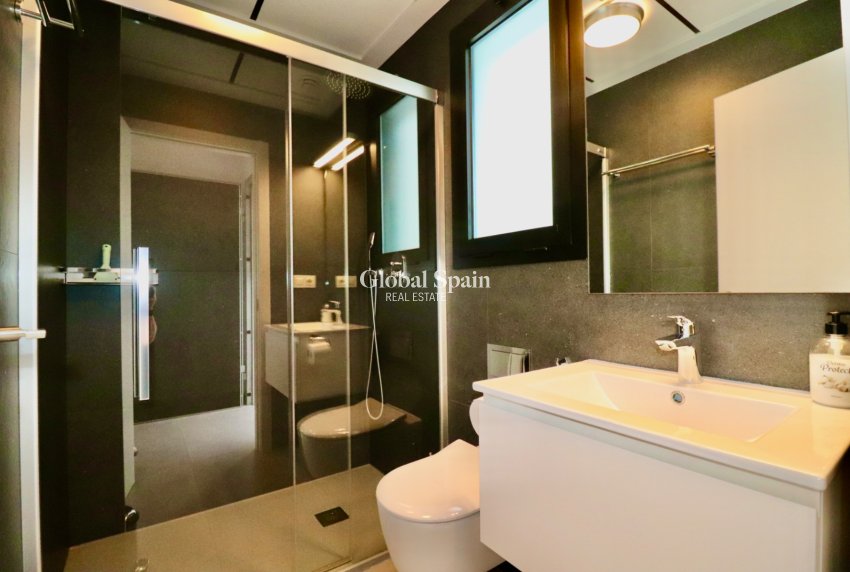 Wederverkoop - Appartement -
GUARDAMAR DEL SEGURA - Guardamar De La Segura