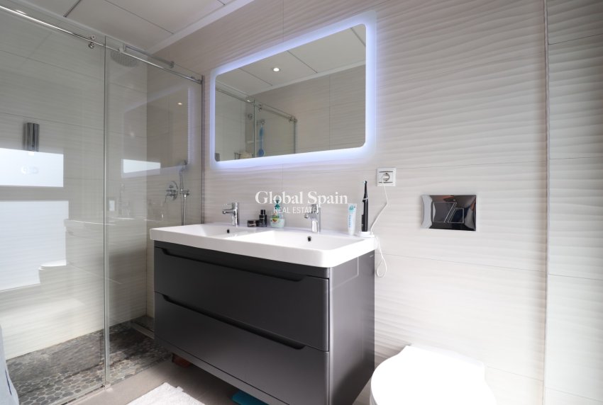 Wederverkoop - APPARTEMENT -
Guardamar del Segura - Guardamar del Segura - Town