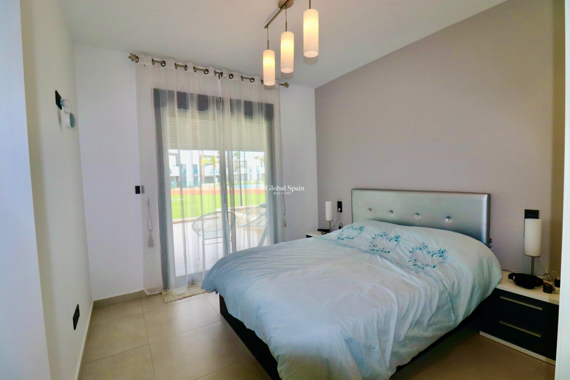 Wederverkoop - APPARTEMENT -
GUARDAMAR DEL SEGURA - Guardamar - El Raso