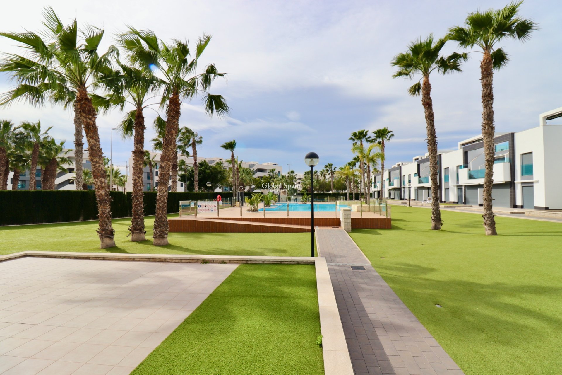 Wederverkoop - APPARTEMENT -
GUARDAMAR DEL SEGURA - Guardamar - El Raso