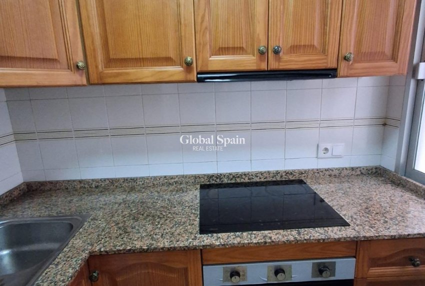 Wederverkoop - APPARTEMENT -
GUARDAMAR DEL SEGURA - Guardamar Playa